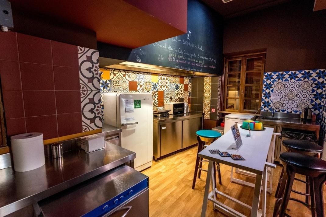 Circus Hostel