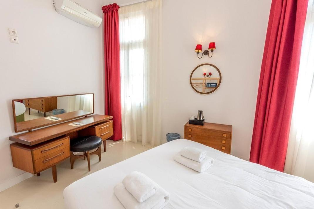 Circus Hostel *